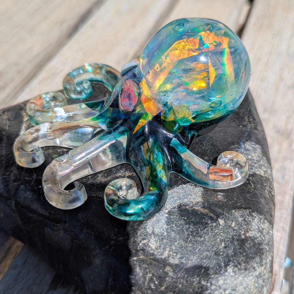 Iridescent Resin Octopus Figurine - Picture 5 of 9